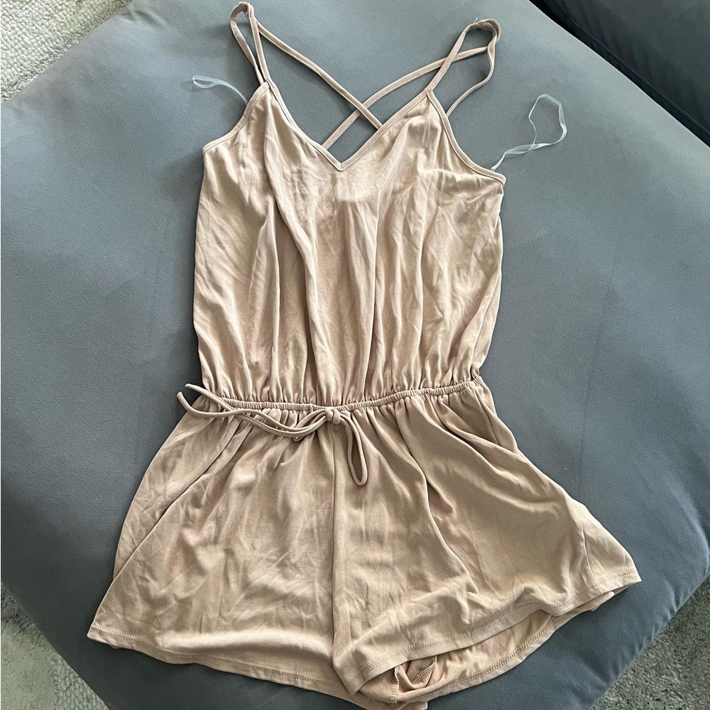 NWOT Pink lily romper large